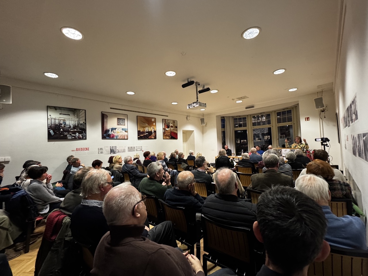 Gäste aus mehr als 10 Städten bei der Künstlerspur Leipzig Würdigung von Schriftsteller Hans Pfeiffer zum 100. Geburtstag am 21.02.2025