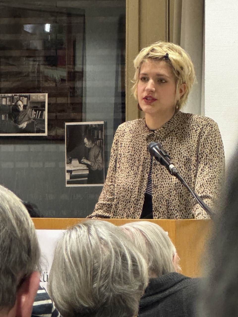 Lesung zu Hans Pfeiffer durch Elli Neuhaus im Deutschen Literatur Institut Leipzig am 21.02.2025